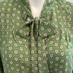 Ann Taylor Factory Sage Floral Blouse